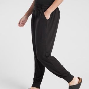 Athleta Black Studio Joggers Medium